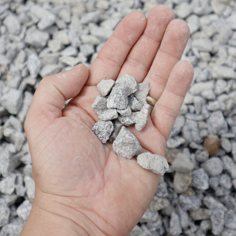 Edelsplitt / Kieselsteine für Garten - Grauer Granitsplitt